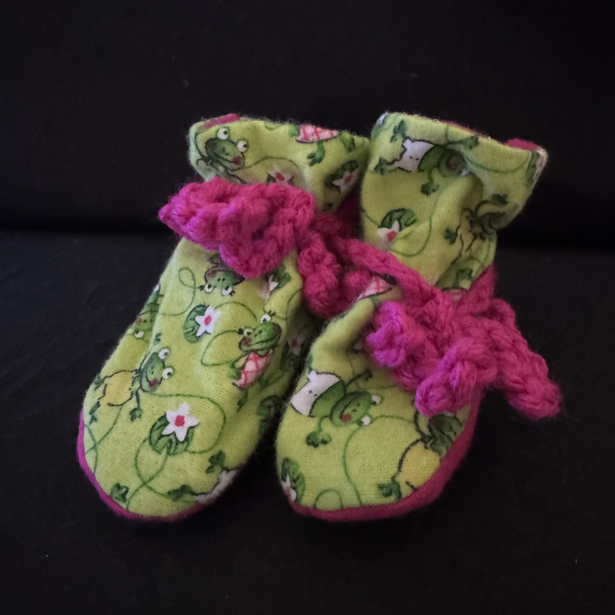 Frogs Pink