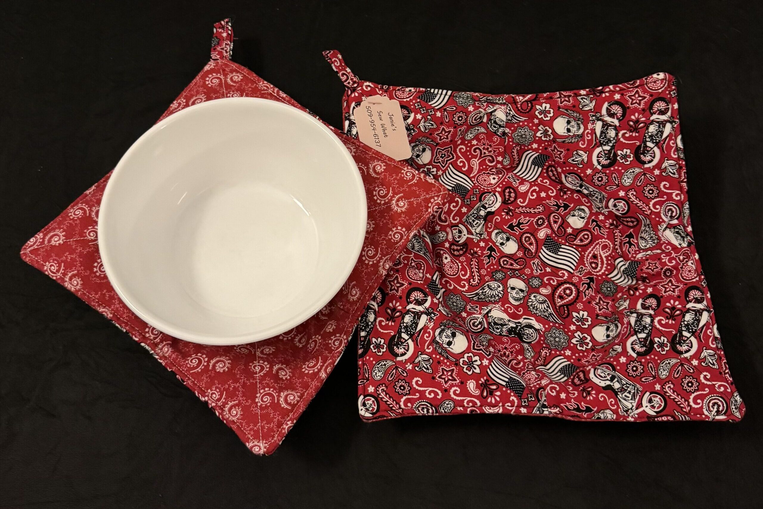 Bowl_holders-Janies_Bowls-JFBH_BikerRed JFBH Biker Red - Image 1