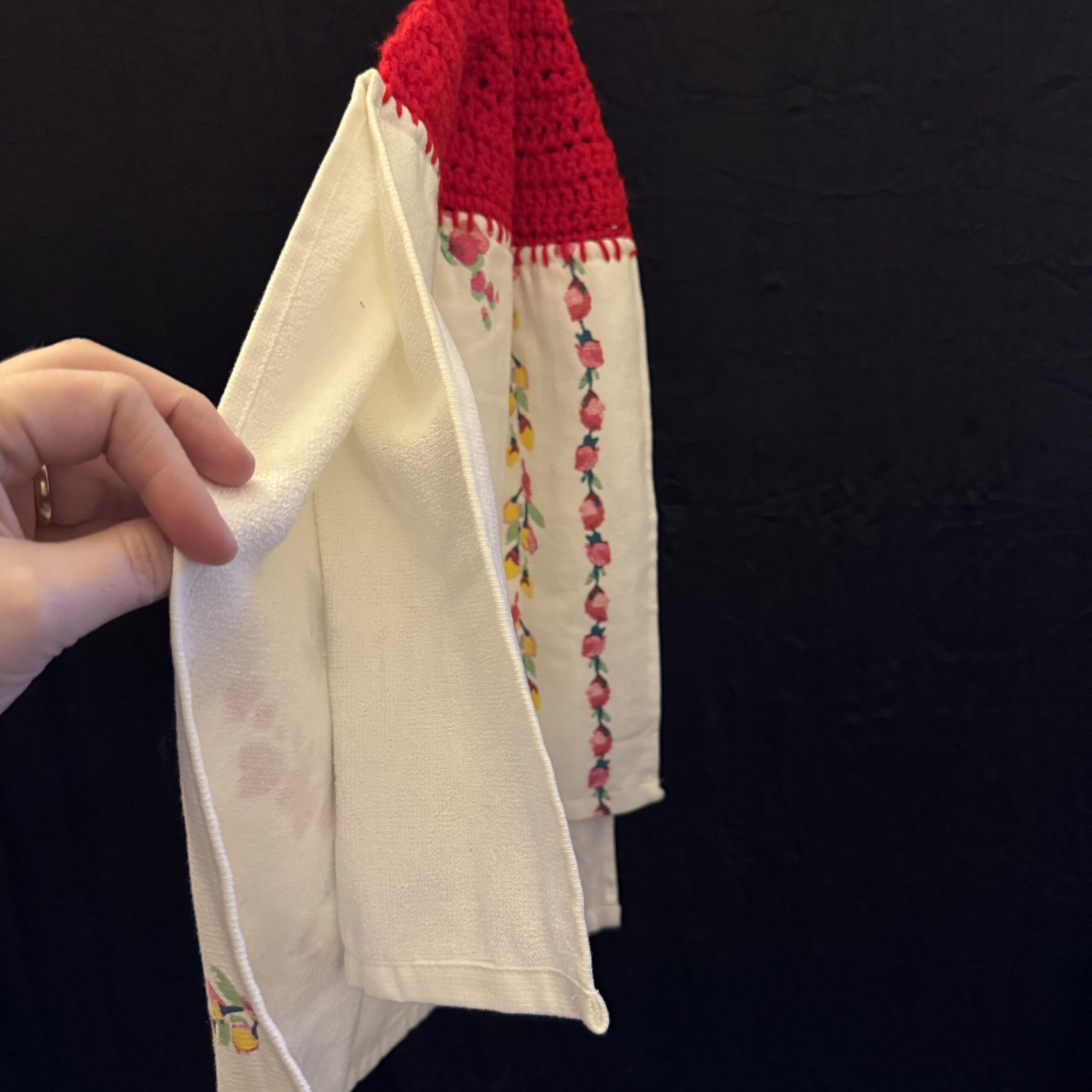 Crocheted_Towels-Doubles_$10-CrochetedTowel-Flowers-Red-White-1 Crocheted Towel Flowers Red White 1 - Image 1