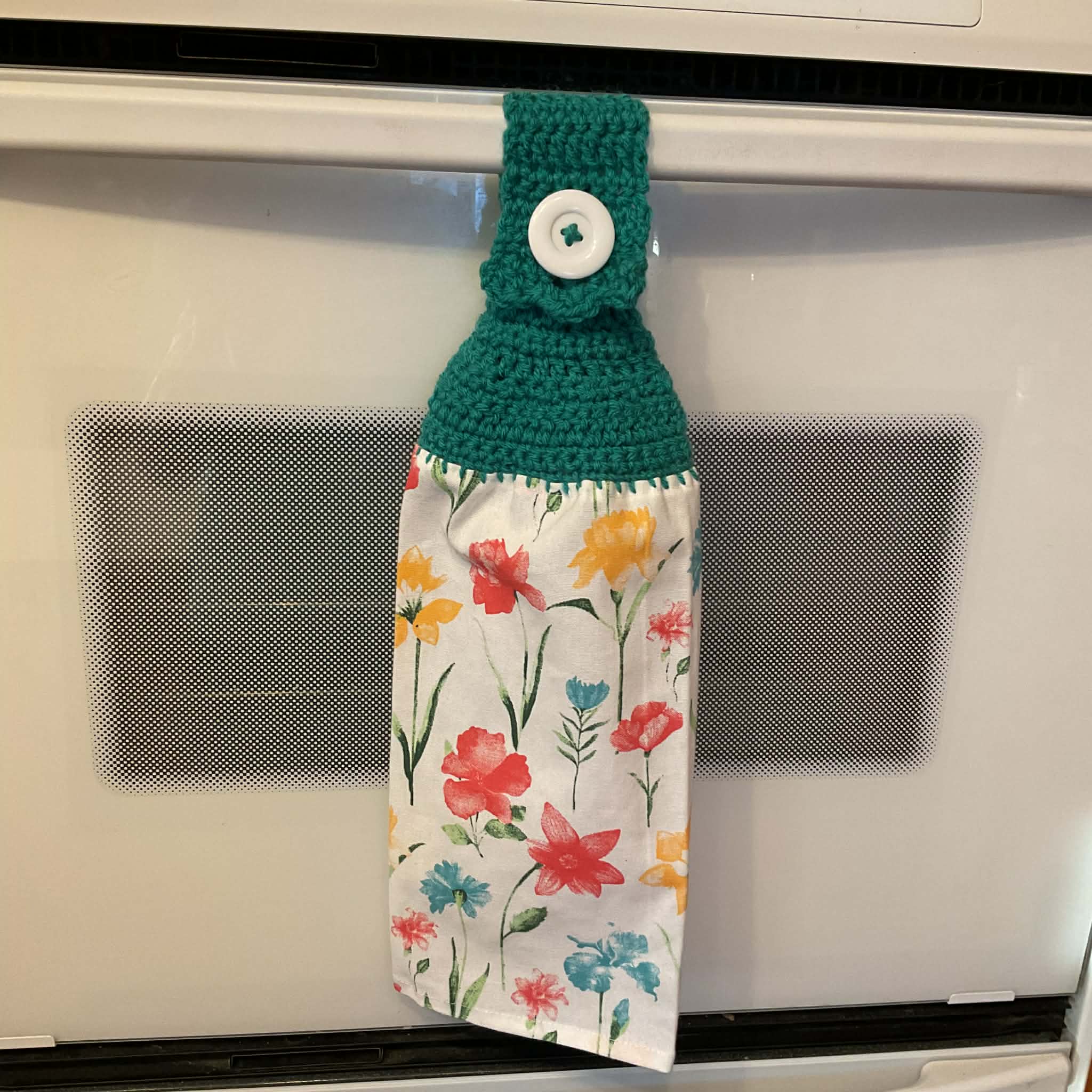 Crocheted_Towels-Floral_Towels-CrochetedTowel-Daffodil Crocheted Towel Daffodil - Image 1
