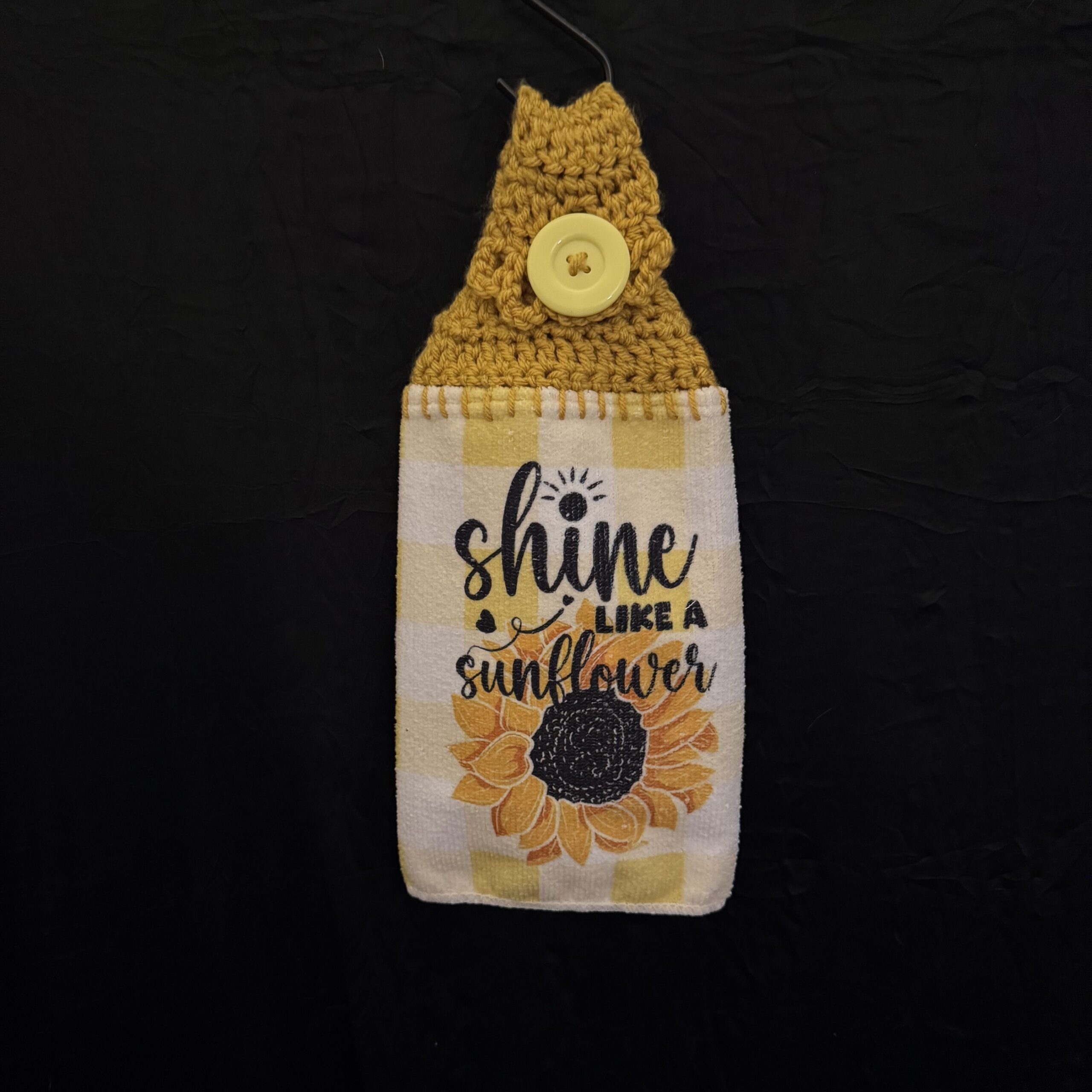 Crocheted_Towels-Floral_Towels-CrochetedTowel-Sunflower-Short-Shine Crocheted Towel Sunflower Short Shine - Image 1