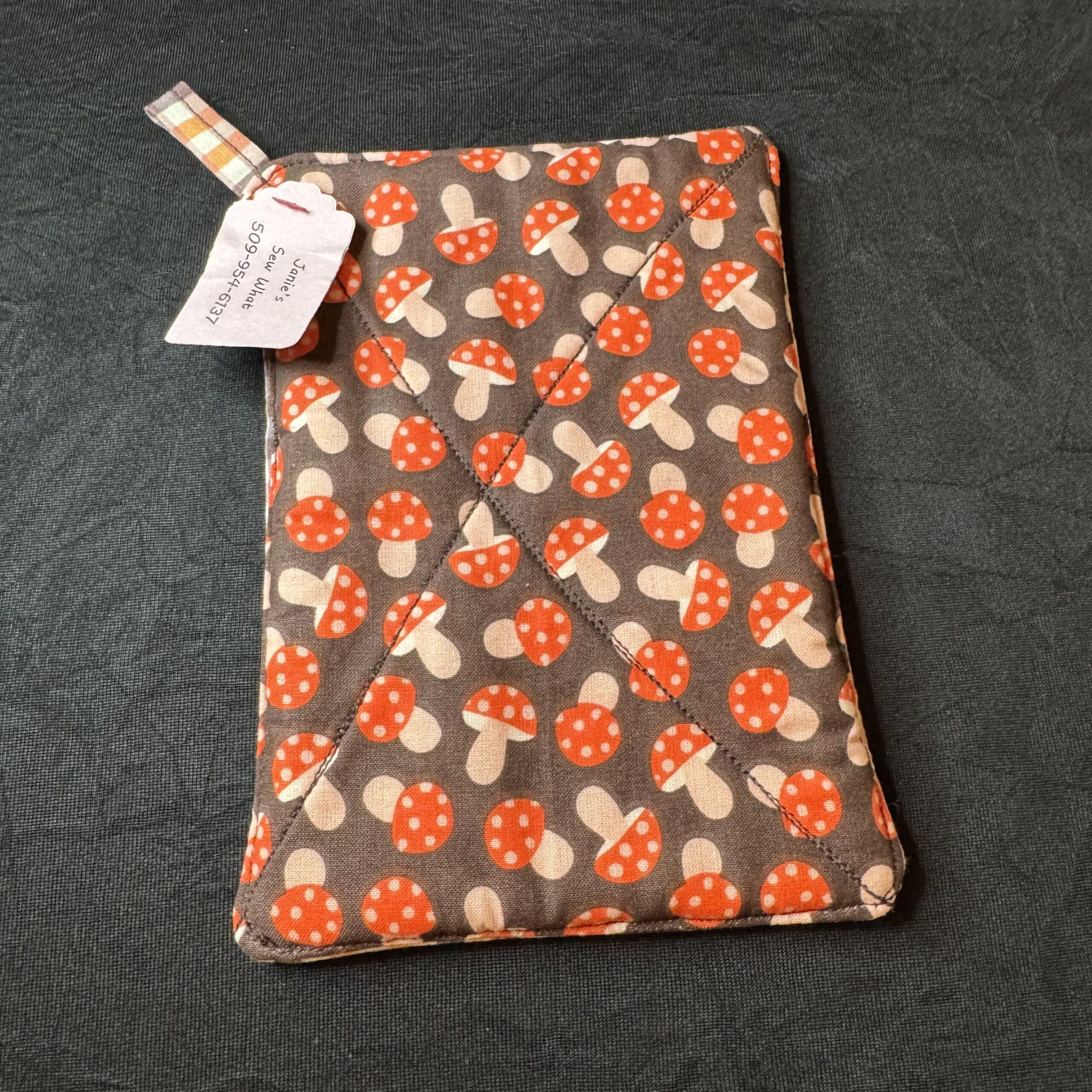 Pot_Holders-PotHolder_Mushroom Pot Holder Mushroom - Image 1